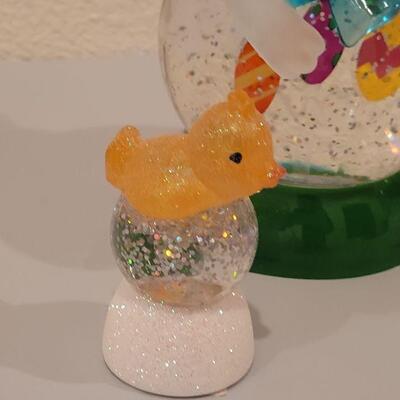 Lot 190: New Easter Snow Globes (2) Large,  (3) Small