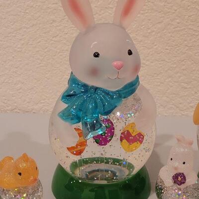Lot 190: New Easter Snow Globes (2) Large,  (3) Small