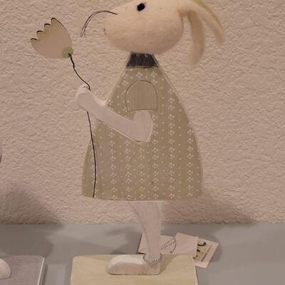 Lot 193: New Boy and Girl Bunny Deco