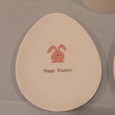 Lot 195: New Hallmark Easter Coffee Mugs and Plates