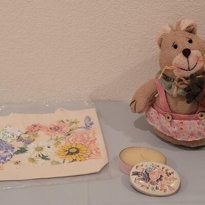 Lot 199: New Burlap Bunny Deco, Floral Bag and Jasmine Candle