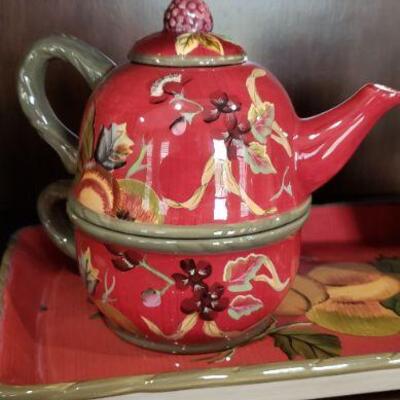 Red Teapot Lot