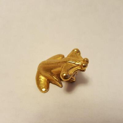 Gold Washed Frog Pendant for Necklace