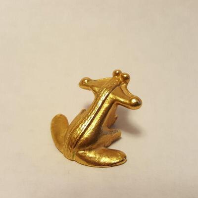 Gold Washed Frog Pendant for Necklace