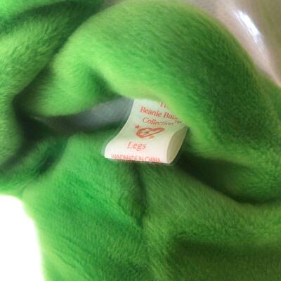 Lot 106 - 4th Generation Tag Legs Frog Beanie Baby