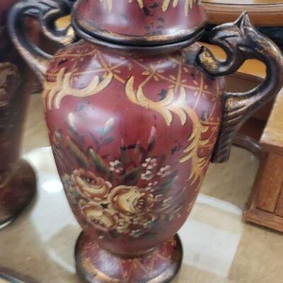 2 Red Urn Lot