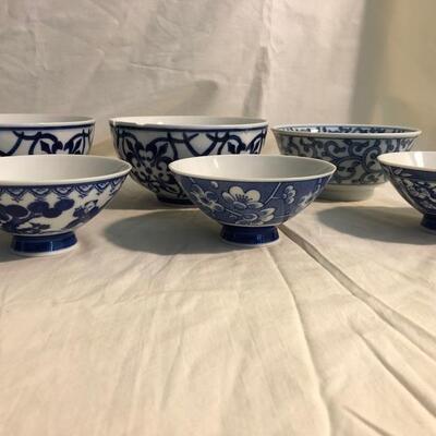 Blue & WhiteÂ  Rice Bowls - 2 sets, large and small