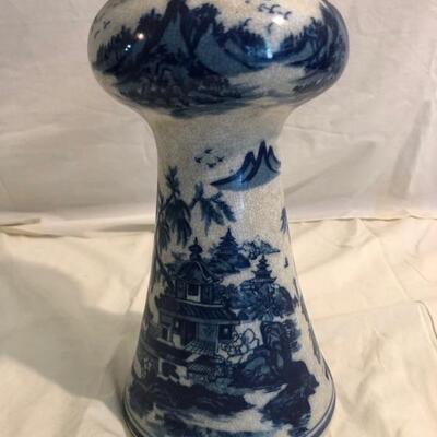 Chinese vase porcelain