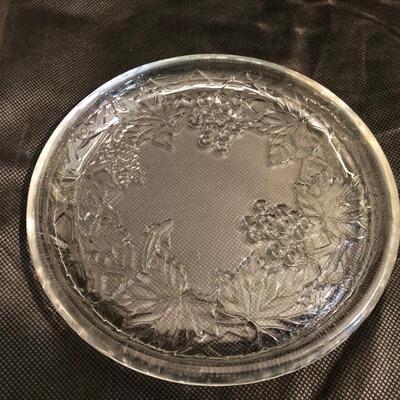 Leaf shaped serving bowl with grapevine design cheese platter