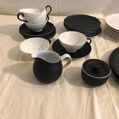 Kyoto black and white Dinner Set