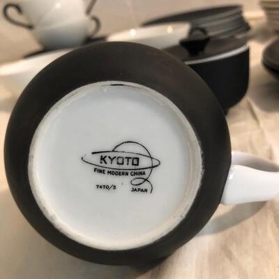 Kyoto black and white Dinner Set