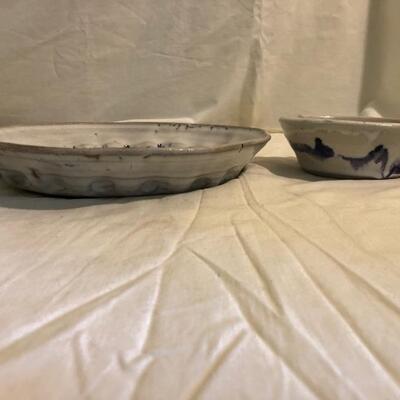 Pottery serving set