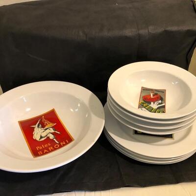 Pottery Barn Pasta Dinner Set