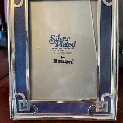 Small metal picture framesÂ 