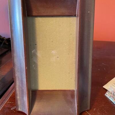 Small metal picture framesÂ 