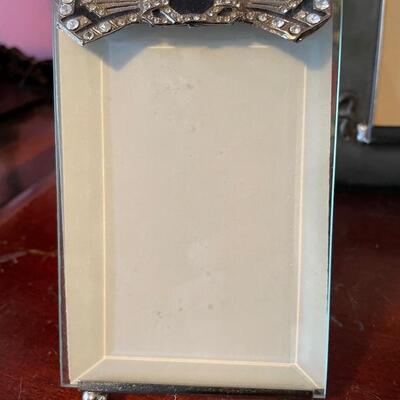 Small metal picture framesÂ 