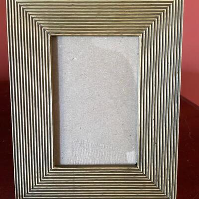 Small assorted frames