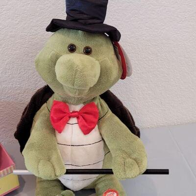 Lot 254: New Animated Turtle and Duck
