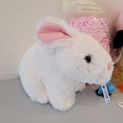 Lot 255: New Easter Basket Fillers- Coin Purse, Lip Balm, Bracelets Nail Art Set, Small Hallmark Snoopy, Wind Up Toys, Pink Basket...