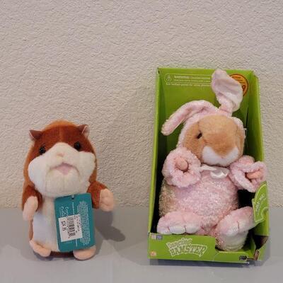 Lot 264: Hallmark Speak and Repeat Hamster and Dancing Hamster 
