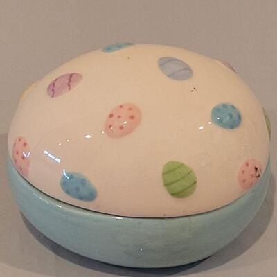 Lot 268:  Easter Egg Trinket Box and Peeps Bunny Bracelet 