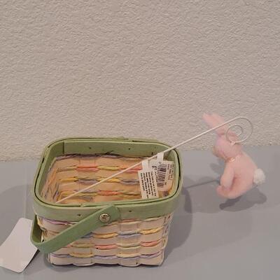 Lot 271: New Miracle Melting Bunny and Basket