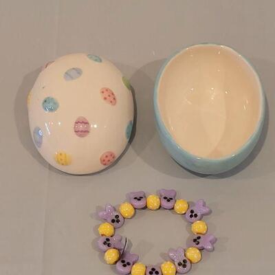 Lot 273: Easter Egg Trinket Bac and Peeps Bracelet 