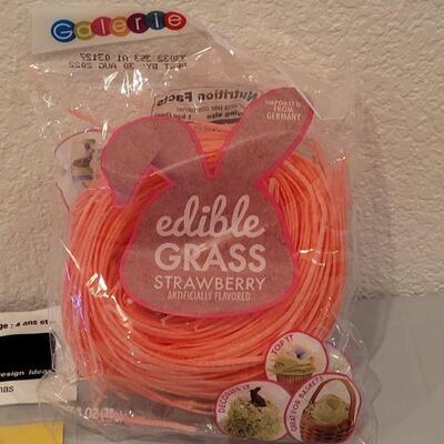 Lot 274: New Easter Baking & Deco