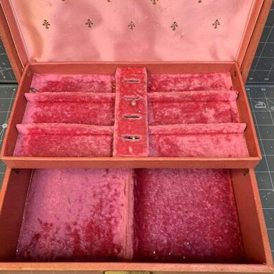 #34 Vintage Pink Jewelry Box