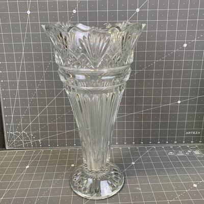 #94 Stunning Crystal Vase