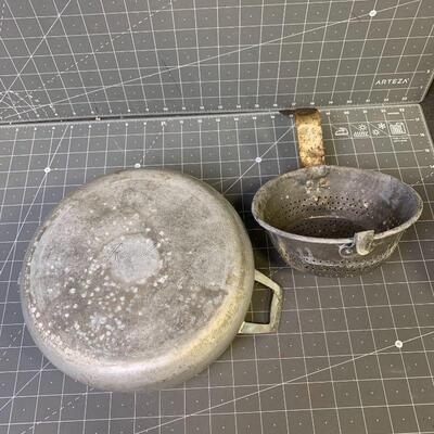 #315 Vintage Pans