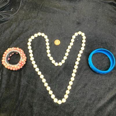 #332 Necklace & Bracelets