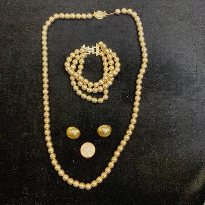 #369 Jewelry Set Pearl VINTAGE
