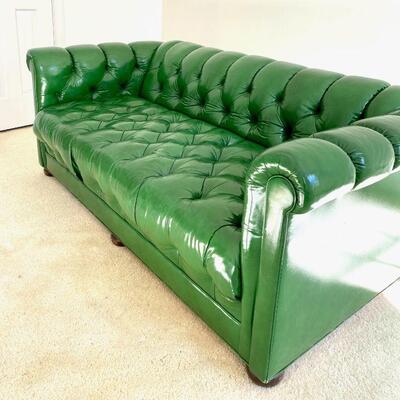 1960s Mid Century Kittinger Hollywood Regency Apple Green Chippendale Loveseat