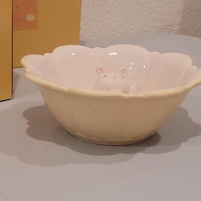 Lot 287: (3) Peek a Boo Bunny Bowls