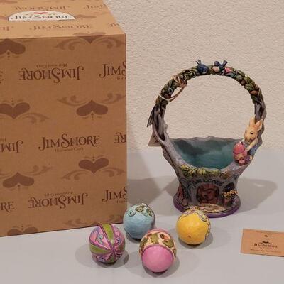 Lot 291: Jim Shores "Welcome the Art of Easter" Basket with 4 Eggs