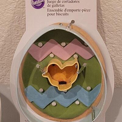 Lot 295: New (3) Lamb Magnets, Bunny Bowl, Cookie Cutters and Miracle Melting Bunny