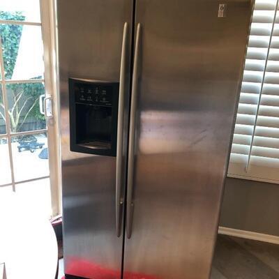 GE Profile Side by Side Refrigerator with ice and water stainless steel YD#023-0002