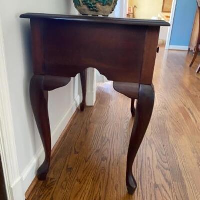 Mahogany scalloped entry / side table 