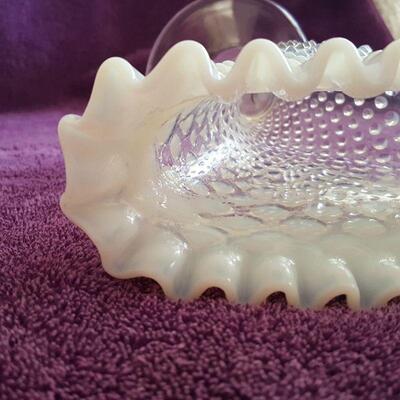 Vintage Fenton Hobnob Glass Fan Vase