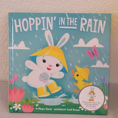 Lot 302: Hallmark Happy Day Bunny and Interactive Active Book