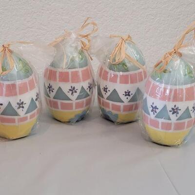 Lot 305: New Carrot Bag, (4) Easter Egg Candles and Flower Garden Bunny with Roses