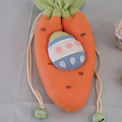 Lot 305: New Carrot Bag, (4) Easter Egg Candles and Flower Garden Bunny with Roses