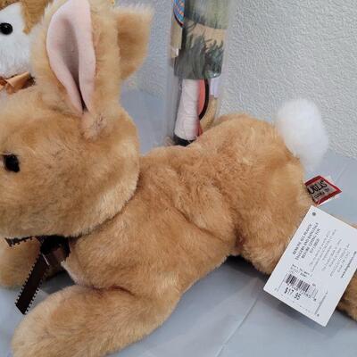 Lot 310: New Kite and (Nate & Jules, Douglas & Ganz) Plush Bunnies