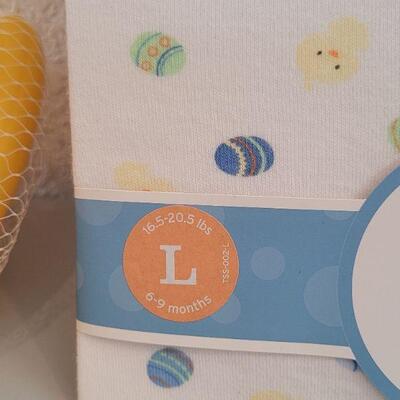 Lot 311: Baby Boy (12m) Easter Sleep & Play Outfit, Rubber Duckies and Baby Gund Rattle Plushie 
