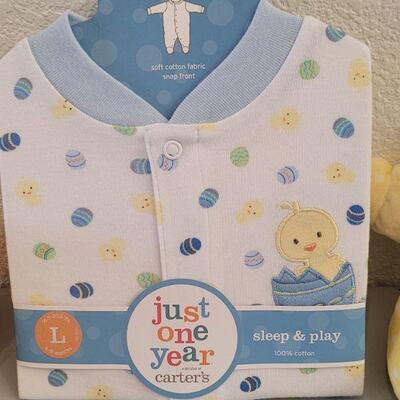 Lot 311: Baby Boy (12m) Easter Sleep & Play Outfit, Rubber Duckies and Baby Gund Rattle Plushie 