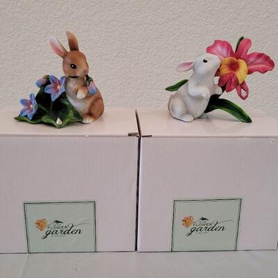 Lot 315: Bunny fig with Violets and Bunny Fig with Orchids
