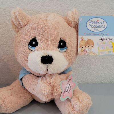 Lot 321: Precious Moments Prayer Bunny and Bear & (2) Coloring Books