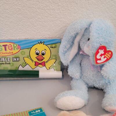 Lot 323: New Peeps Bunny Basket Filled with Goodies