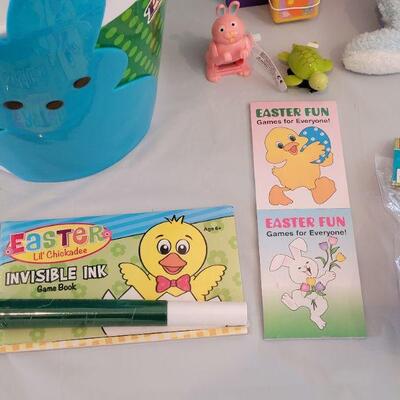 Lot 325: New Peeps Easter Bucket filled with Goodies 